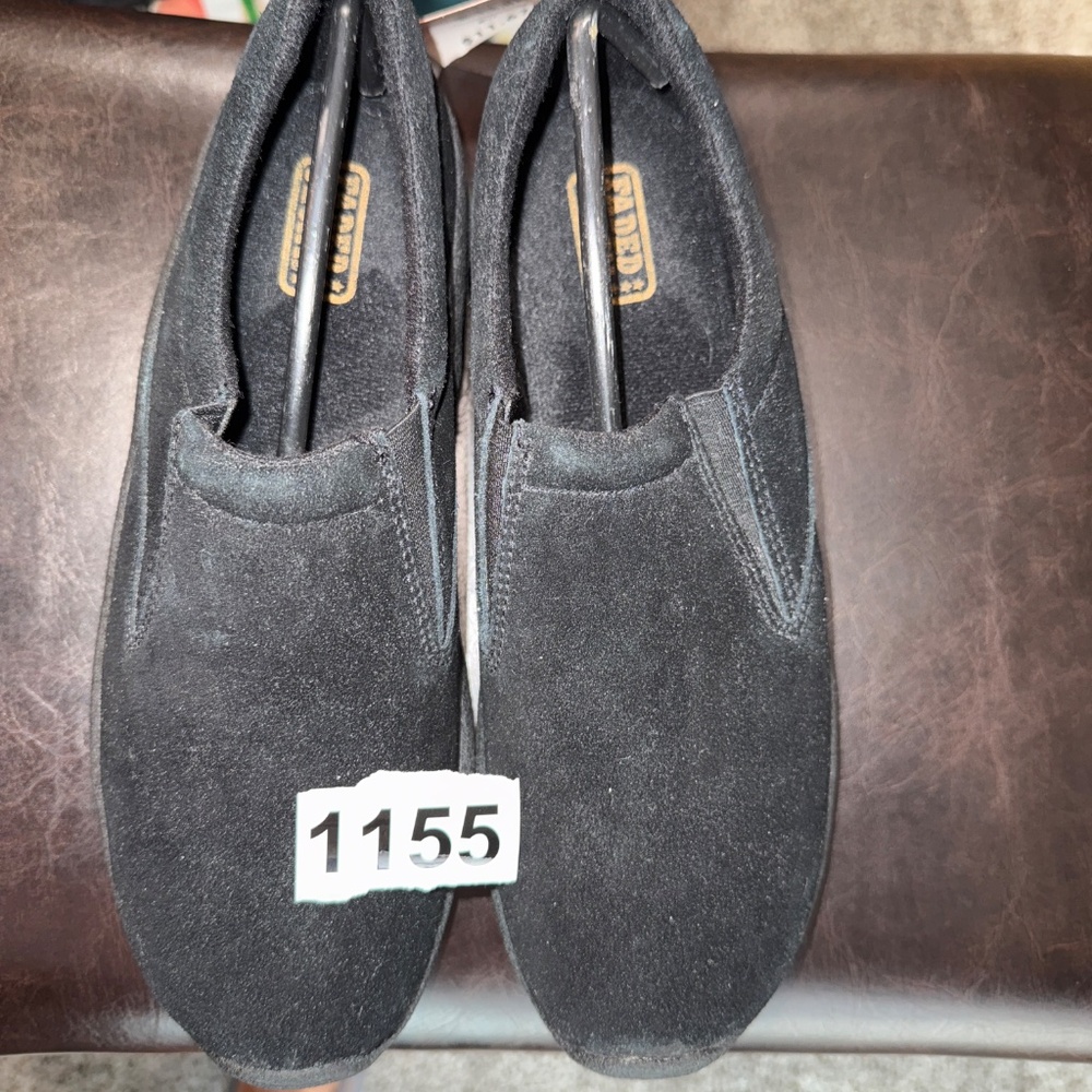 NWT Suede Black Slip On Shoes Size 8.5 - Picture 12 of 12